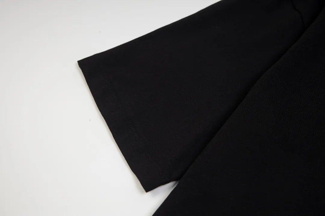 【 Quality】 Arc’teryx 𝟮𝟰𝘀𝘀 Logo T ， ， ， OS g 100% Quality ： ：White Black Size：XS S M L